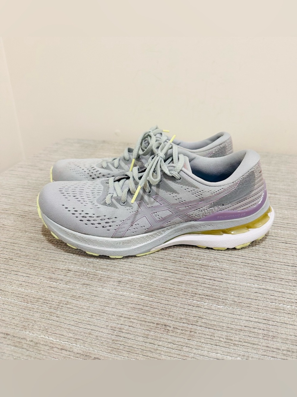 Asics Running Shoes Womens 8 Gray Gel Kayano 28 Athletic Sneakers 1012B047